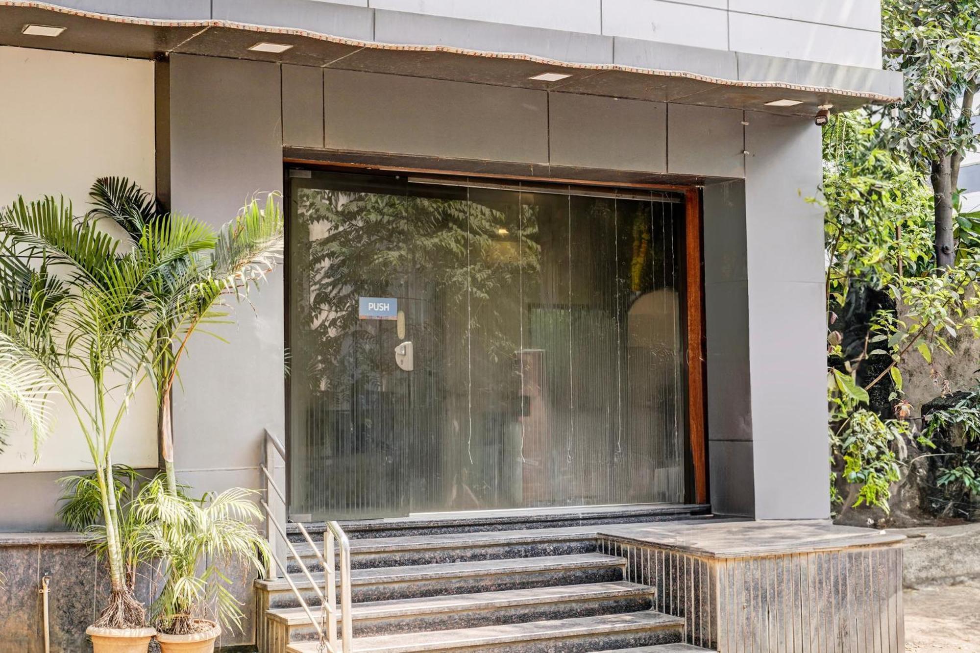 Airport Metro Hotel Bombaim Exterior foto